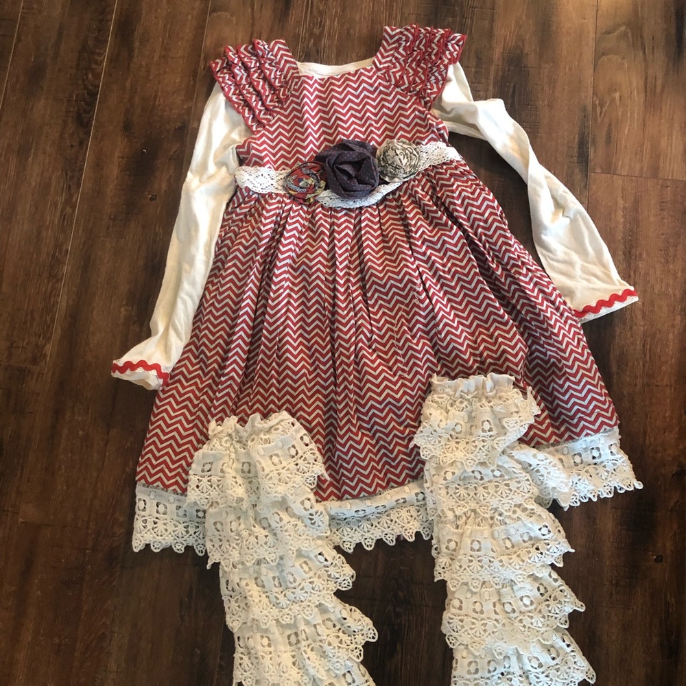 Girls MUSTARD PIE outfit.